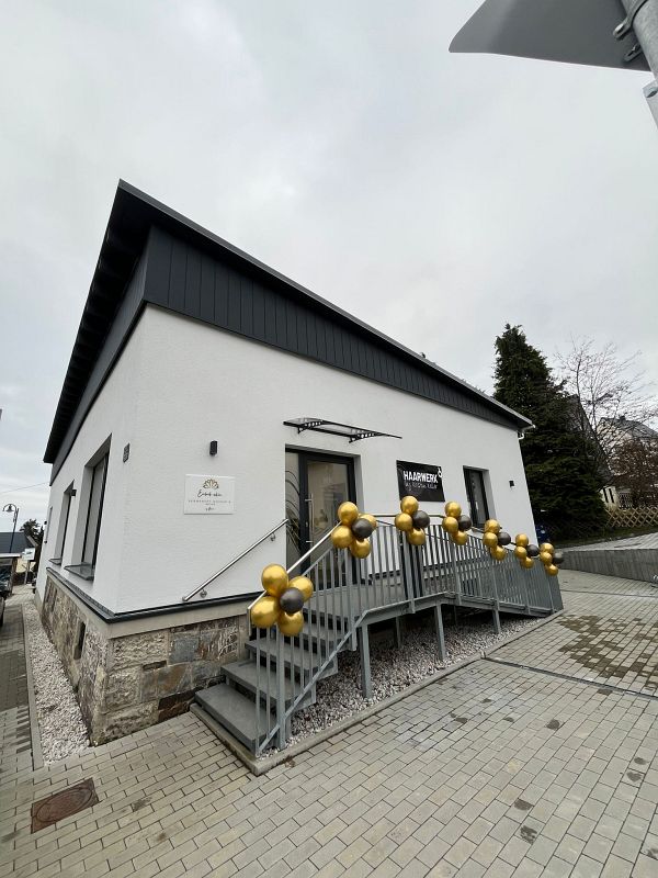 Unser neuer Salon - Straße der Einheit